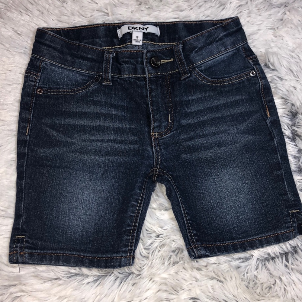 DKNY short jeans girl size 5
